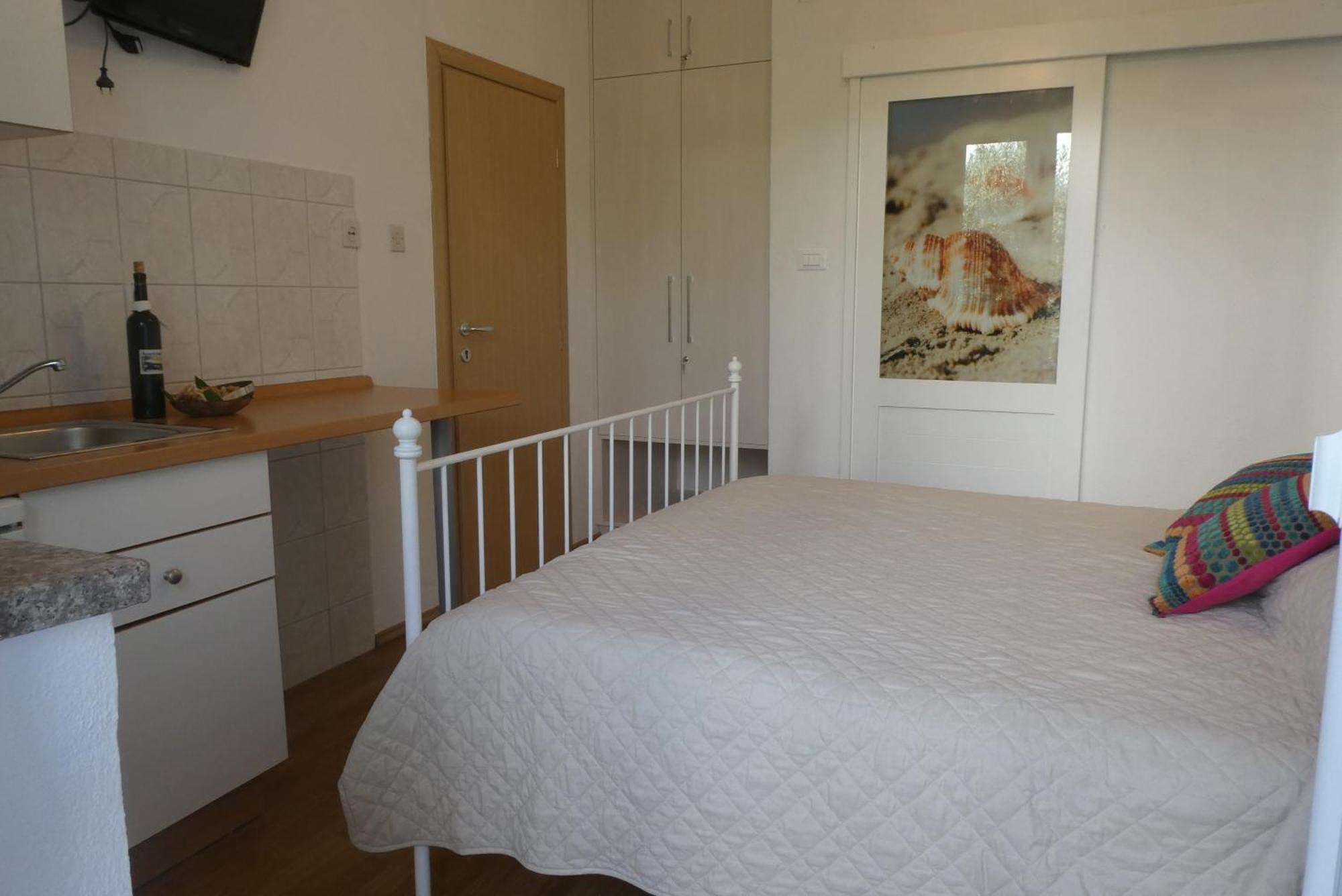 Apartments And Rooms With Parking Space Tucepi, Makarska - 6901 Habitación foto