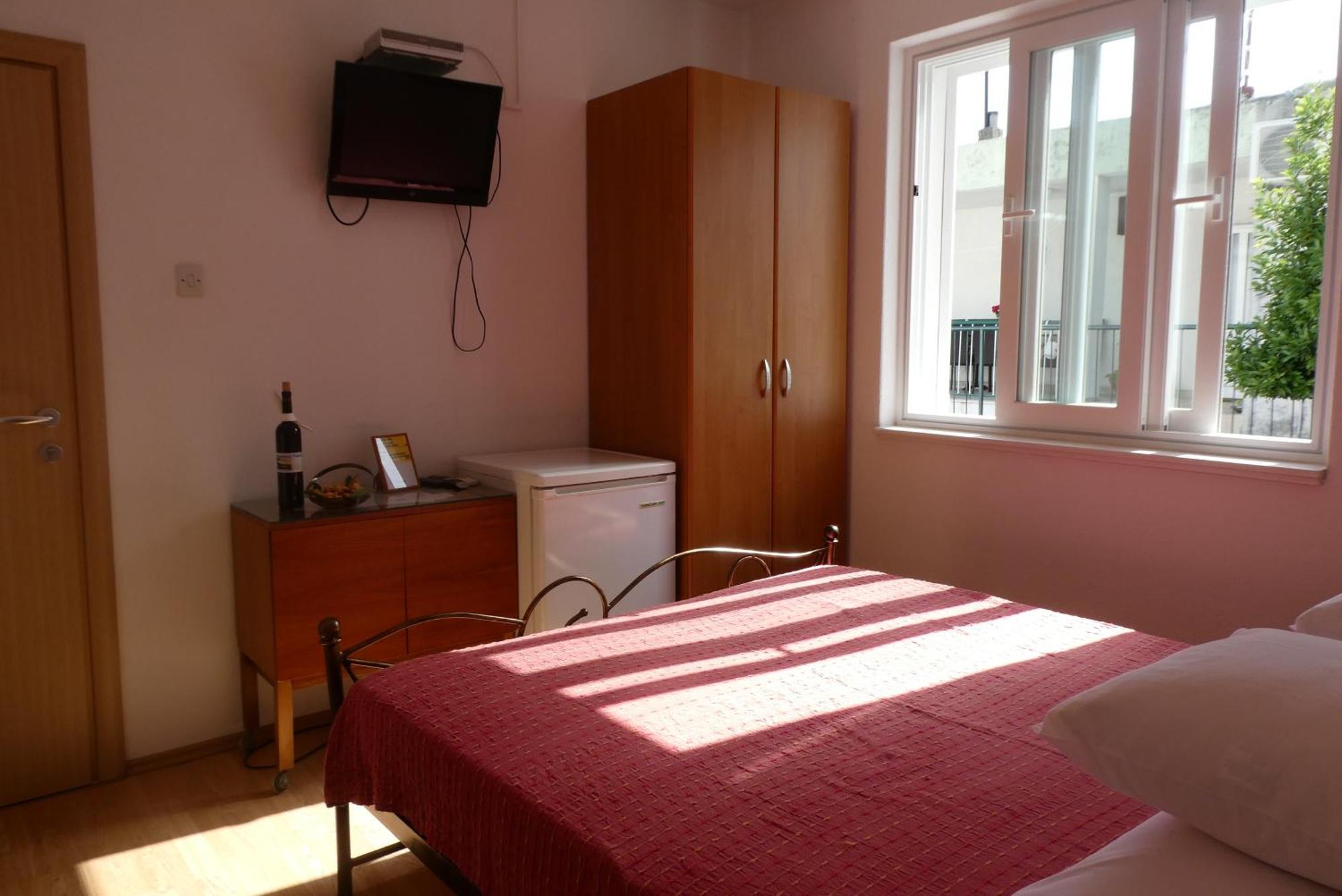 Apartments And Rooms With Parking Space Tucepi, Makarska - 6901 Habitación foto