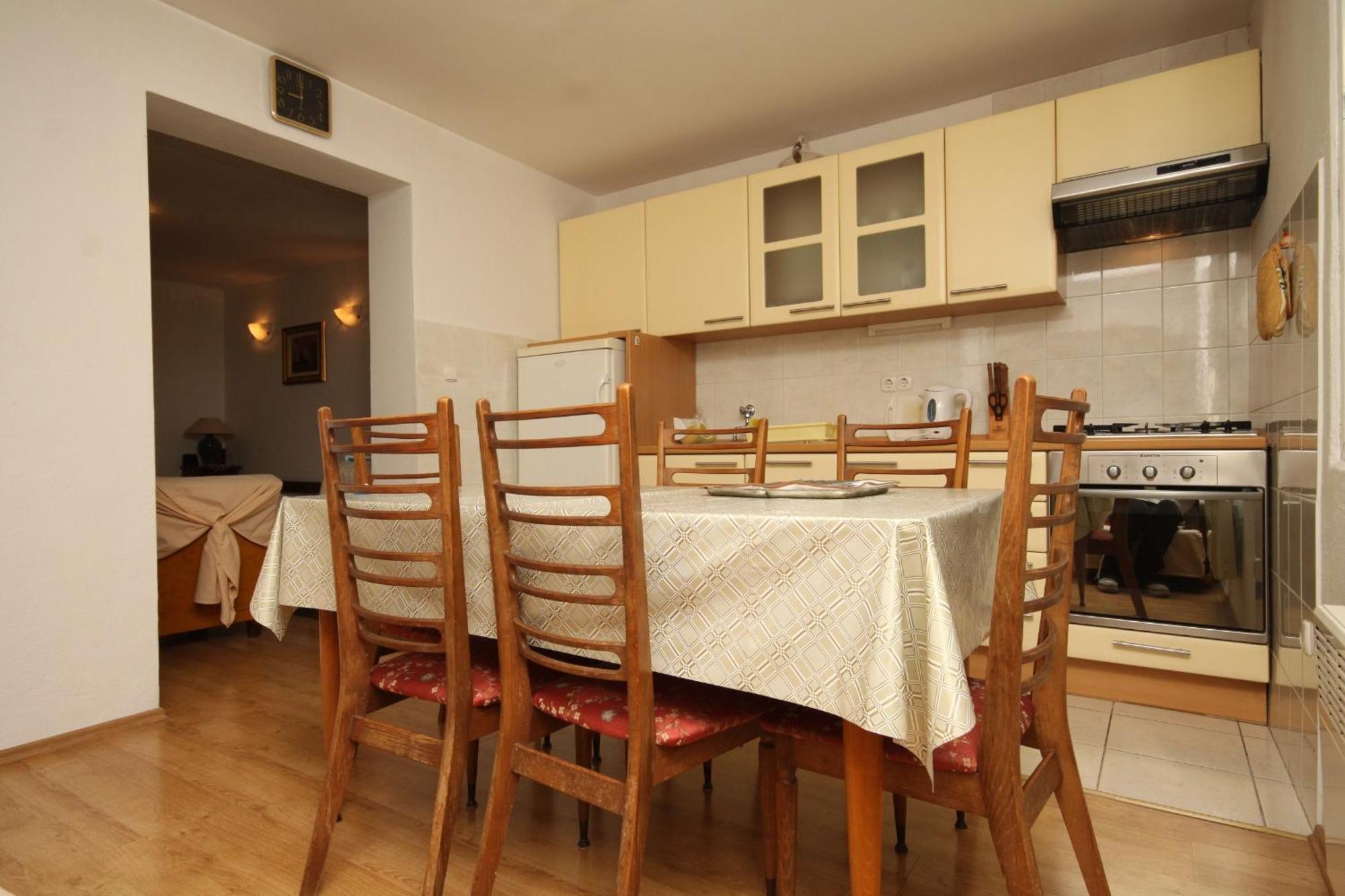 Apartments And Rooms With Parking Space Tucepi, Makarska - 6901 Habitación foto